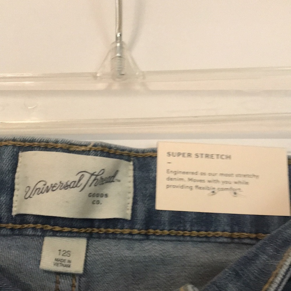 Universal Thread Jeans - Picture 3 of 5